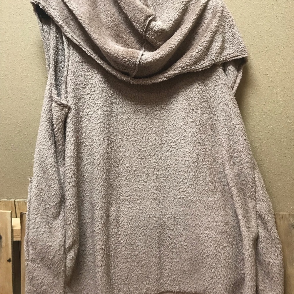 Tan Hooded Vest with pockets